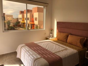 Hermosa Casa en Condominio con Alberca
