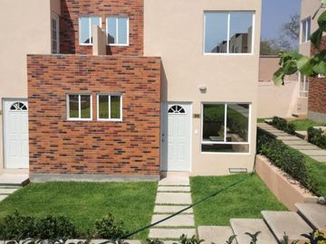 Hermosa Casa en Condominio con Alberca