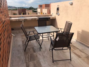 Hermosa Casa en Condominio con Alberca