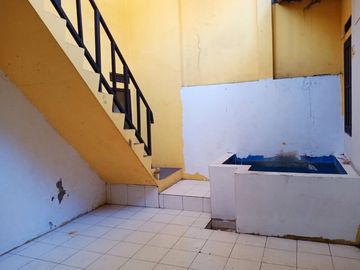 Di Sewakan Rumah Cocok Untuk Usaha Strategis 4 Kamar di Antapani, Bandung