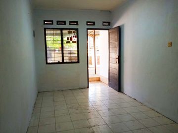 Di Sewakan Rumah Cocok Untuk Usaha Strategis 4 Kamar di Antapani, Bandung