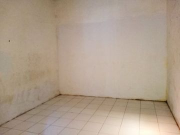 Di Sewakan Rumah Cocok Untuk Usaha Strategis 4 Kamar di Antapani, Bandung