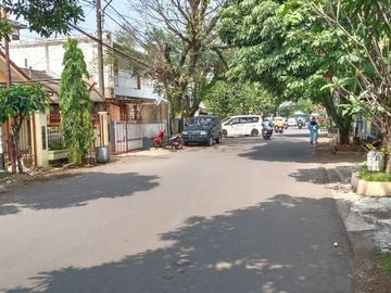 Di Sewakan Rumah Cocok Untuk Usaha Strategis 4 Kamar di Antapani, Bandung