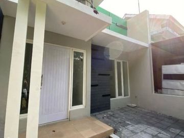 Rumah Baru Gress Green Semanggi Hadap Utara Listrik 1300 watt