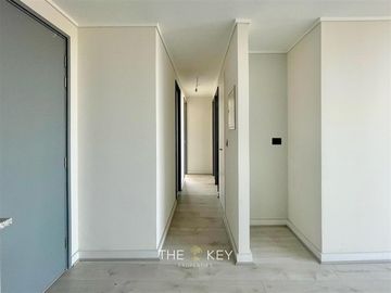 Departamento en venta de 3 dorm. en La Cisterna