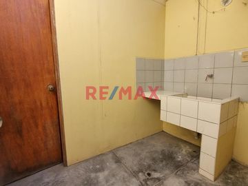 🏡 DEPARTAMENTO EN VENTA EN LA URBANIZACIÓN SANTA VICTORIA – 2DO PISO

📍 Ubicación privilegiada, a pocos pasos del Paseo Las Musas,
a dos cuadras d