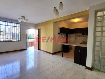 🏡 DEPARTAMENTO EN VENTA EN LA URBANIZACIÓN SANTA VICTORIA – 2DO PISO

📍 Ubicación privilegiada, a pocos pasos del Paseo Las Musas,
a dos cuadras d