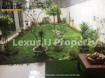 Dijual cepat Rumah Modern Tropical Minimalis, di Bumi Bintaro Permai Tangsel