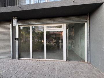 Local comercial de planta libre en obra Ñuñoa