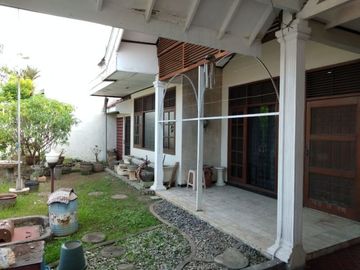 DIJUAL Rumah Luas Jl Tenggilis Mejoyo Selatan Surabaya