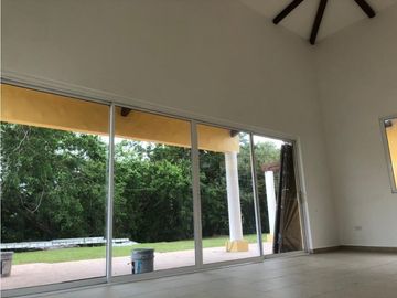 VENTA CASA CAMPESTRE / PLAYA MALIBU GORGONA PANAMA