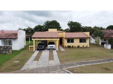 VENTA CASA CAMPESTRE / PLAYA MALIBU GORGONA PANAMA