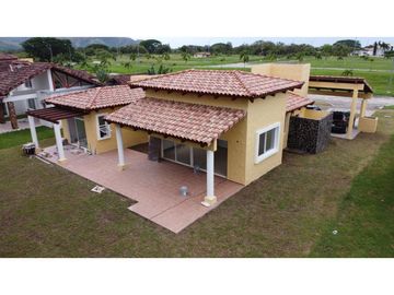 VENTA CASA CAMPESTRE / PLAYA MALIBU GORGONA PANAMA