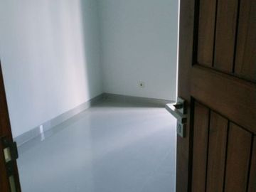 RUMAH MURAH SIAP HUNI 2 LANTAI DEKAT JALAN RAYA DI KOTA JOGJA