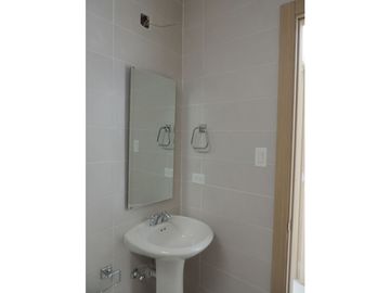 SE VENDE CASA EN BRISAS DEL GOLF $250,000 AM