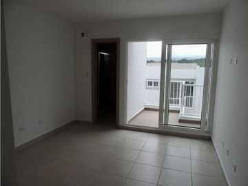 SE VENDE CASA EN BRISAS DEL GOLF $250,000 AM