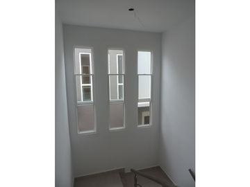 SE VENDE CASA EN BRISAS DEL GOLF $250,000 AM