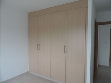 SE VENDE CASA EN BRISAS DEL GOLF $250,000 AM