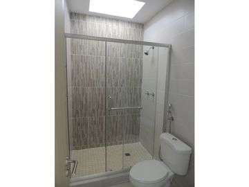 SE VENDE CASA EN BRISAS DEL GOLF $250,000 AM