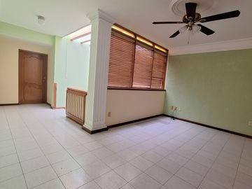 Casa en Venta Fraccionamiento Lomas Vista Hermosa, Colima