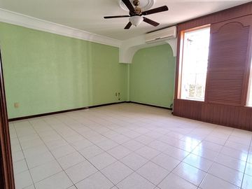 Casa en Venta Fraccionamiento Lomas Vista Hermosa, Colima