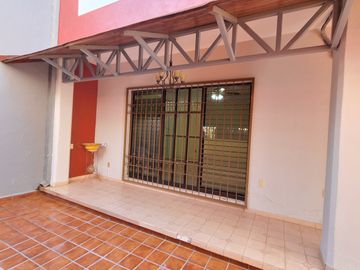 Casa en Venta Fraccionamiento Lomas Vista Hermosa, Colima