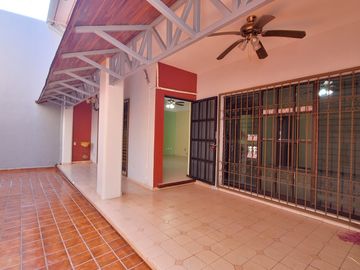 Casa en Venta Fraccionamiento Lomas Vista Hermosa, Colima