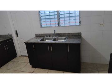 ALQUILER Y VENTA CASA EN BRISAS DEL GOLF ARRAIJAN