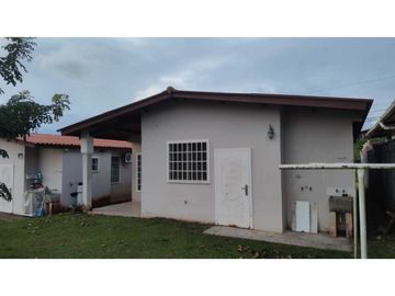 ALQUILER Y VENTA CASA EN BRISAS DEL GOLF ARRAIJAN