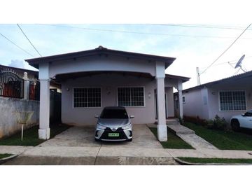 ALQUILER Y VENTA CASA EN BRISAS DEL GOLF ARRAIJAN