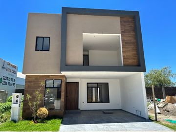 CASA EN VENTA EN  CHOLULA  PUEBLA CERCA RADIAL