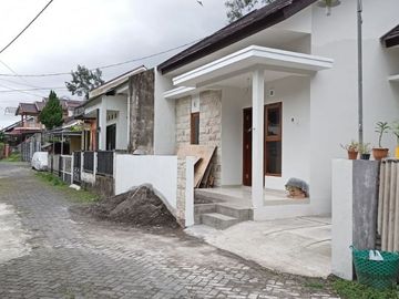 RUMAH MINIMALIS PROSES BANGUN DEKAT KAMPUS UII JAKAL