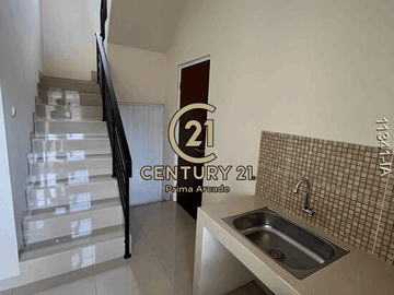 Rumah Brandnew Siap Huni Ada Halaman Belakang  Grand Epainos