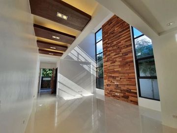 Brand new Single detached mOdern hOuse in kingsville Court antipolo near Xentro Mall and SM Masinag