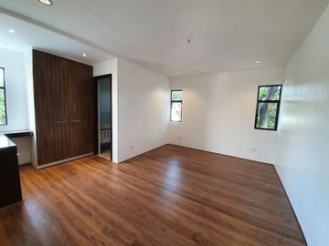 Brand new Single detached mOdern hOuse in kingsville Court antipolo near Xentro Mall and SM Masinag