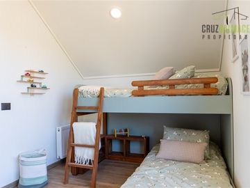 Nueva casa de 3 dormitorios mas estar, en condominio urbano