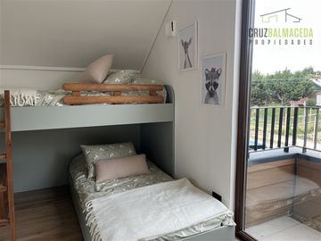 Nueva casa de 3 dormitorios mas estar, en condominio urbano
