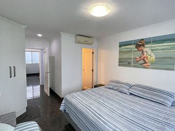 Punta Centinela, amplio departamento con vista al mar, balcón y 3 dormitorios (Torre 2000)