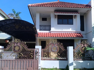 Disewakan Rumah di Pakuwon City