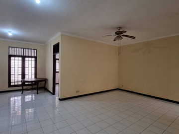 Disewakan Rumah di Pakuwon City