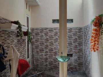 Rumah Mojoklangru Lor Hadap utara xysai