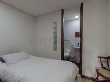 casa en arriendo/venta en bosque de pinos-usaquén. Cod V6838
