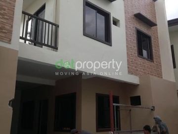 ACCESSIBLE TOWNHOMES 3BR IN QUEZON CITY