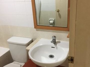 Dijual Apartemen Batavia-Benhill Unit Full Furnish siap Huni, interior bagus