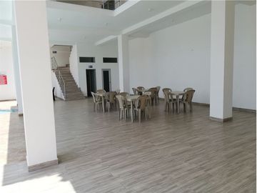Casa de venta  dentro de urbanización Portoviejo