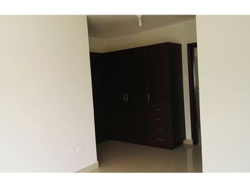 Casa de venta  dentro de urbanización Portoviejo