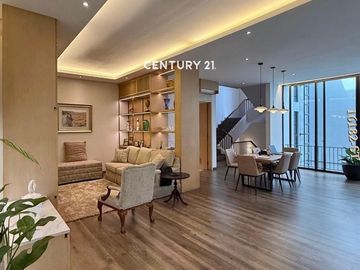 Dijual Rumah Siap Huni Dalam Cluster Elit Di Lebak Bulus