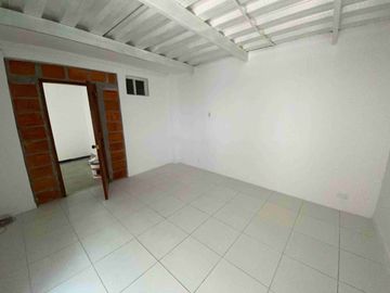 CASA BIFAMILIAR EN VENTA SANTA MONICA/DOSQUEBRADAS