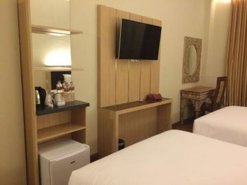 For Sale, Hotel Strategis Jl. Laksda Adisucipto
