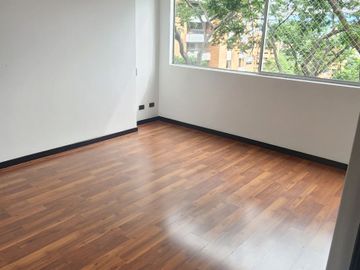 apartamento en arriendo en el poblado. Cod A218281